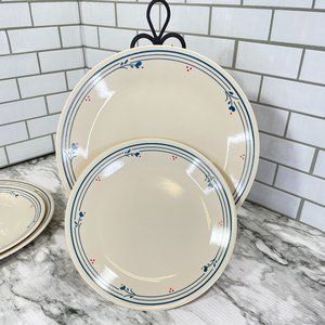 Corelle Country Violets Set of 4 Dinnerware.
